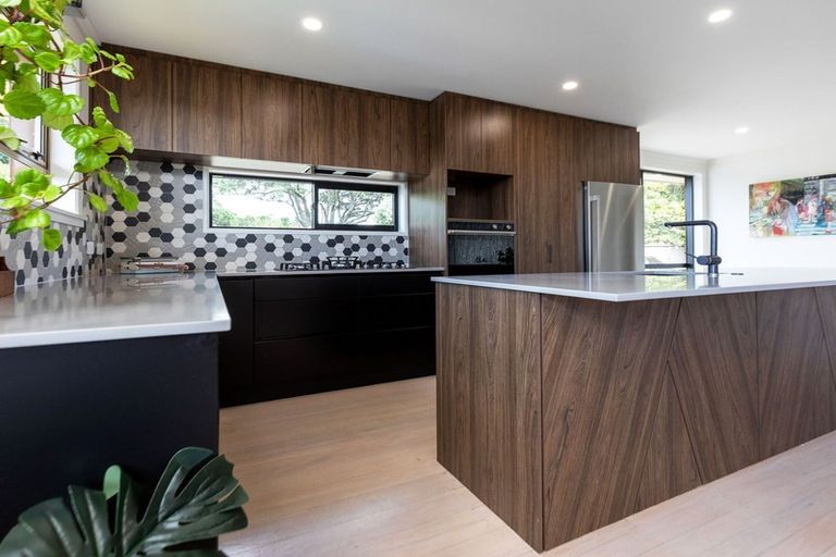 Photo of property in 9b Normanby Street, Fitzroy, New Plymouth, 4312