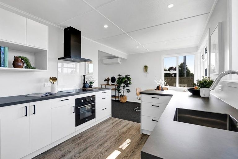 Photo of property in 5 Wills Road, Bell Block, New Plymouth, 4312