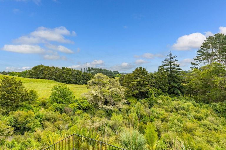 Photo of property in 58 Jeroboam Loop, Kumeu, 0810