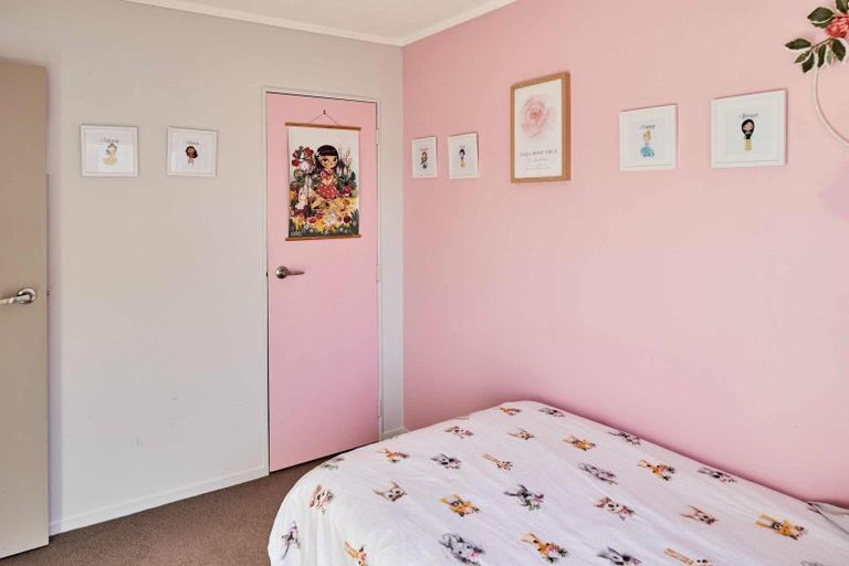 Photo of property in 22 Thimble Lane, Whitby, Porirua, 5024