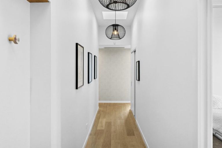 Photo of property in 9 Landsborough Lane, Wanaka, 9305