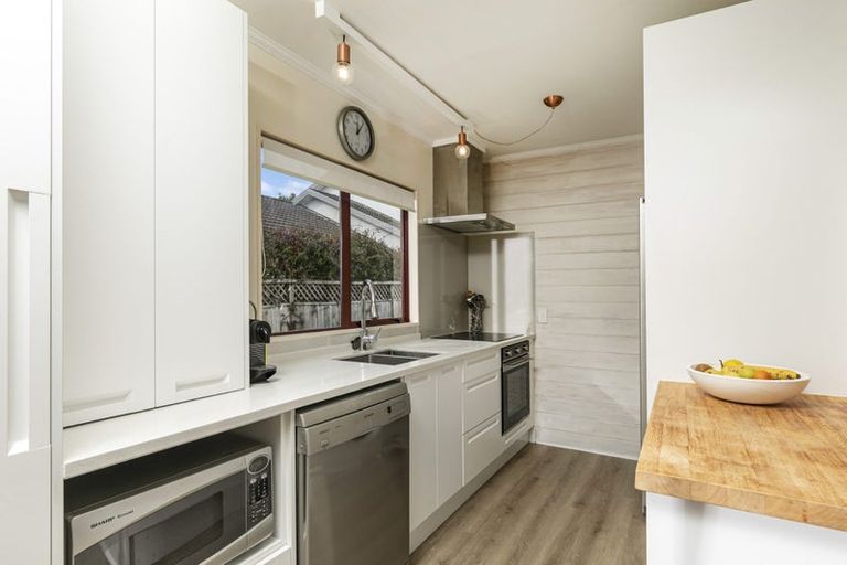 Photo of property in 5/30 Roanoke Way, Albany, Auckland, 0632