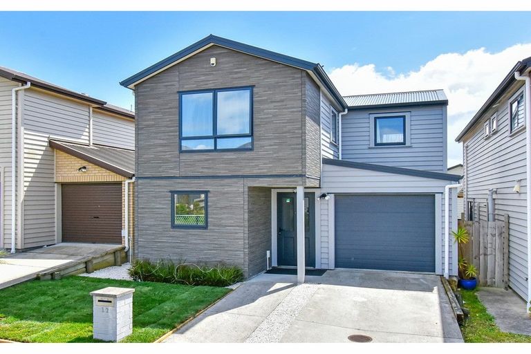 Photo of property in 12 Kuparu Street, Weymouth, Auckland, 2103