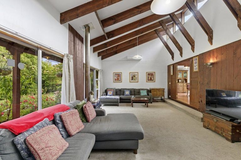 Photo of property in 84 Crowther Road, Wainuiomata, 5373