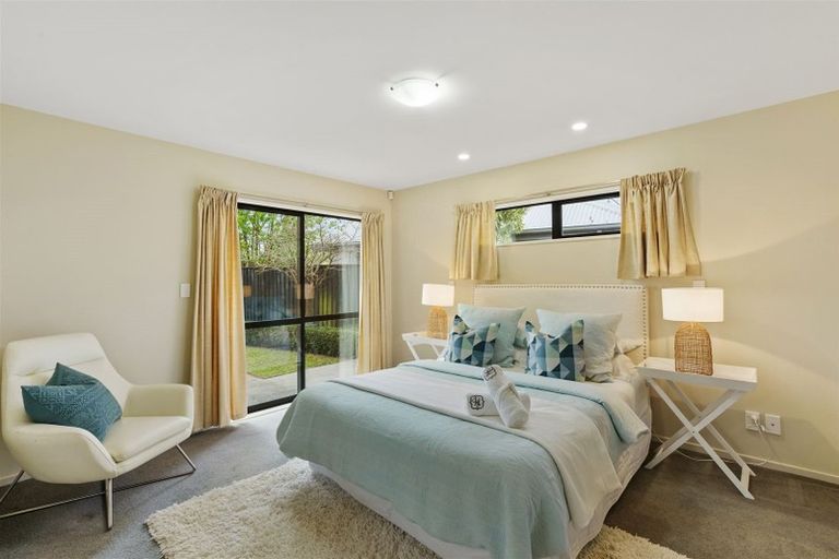 Photo of property in 41 Pentonville Close, Westmorland, Christchurch, 8025