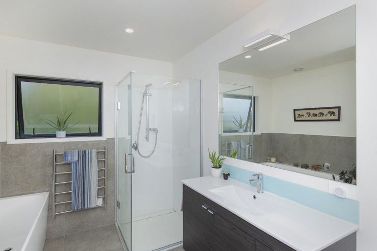 Photo of property in 15 Adams Road, Whataupoko, Gisborne, 4010