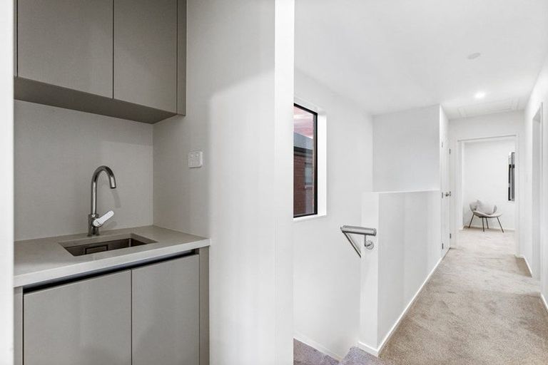 Photo of property in 6 Whakatere Lane, Hobsonville, Auckland, 0616