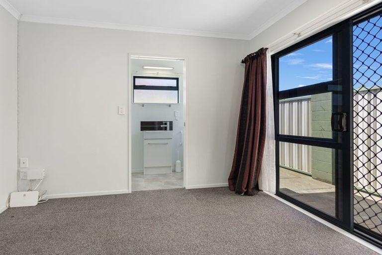 Photo of property in 68a Auckland Road, Greenmeadows, Napier, 4112