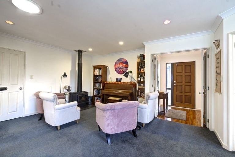 Photo of property in 43a Cairns Crescent, Rototuna, Hamilton, 3210