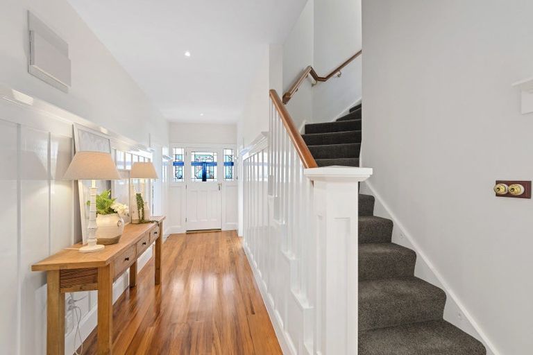 Photo of property in 316 Centaurus Road, Hillsborough, Christchurch, 8022