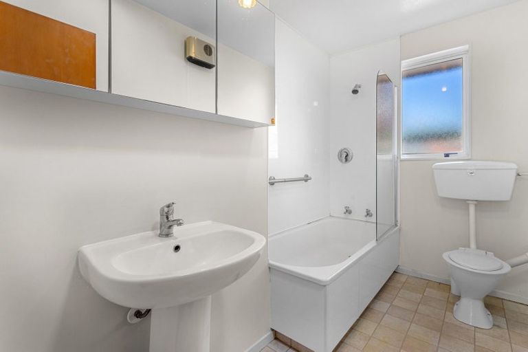 Photo of property in 2/110 Caledonian Road, St Albans, Christchurch, 8014