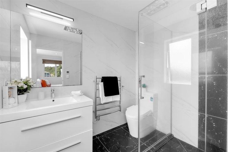 Photo of property in 20 Moville Drive, Flat Bush, Auckland, 2019