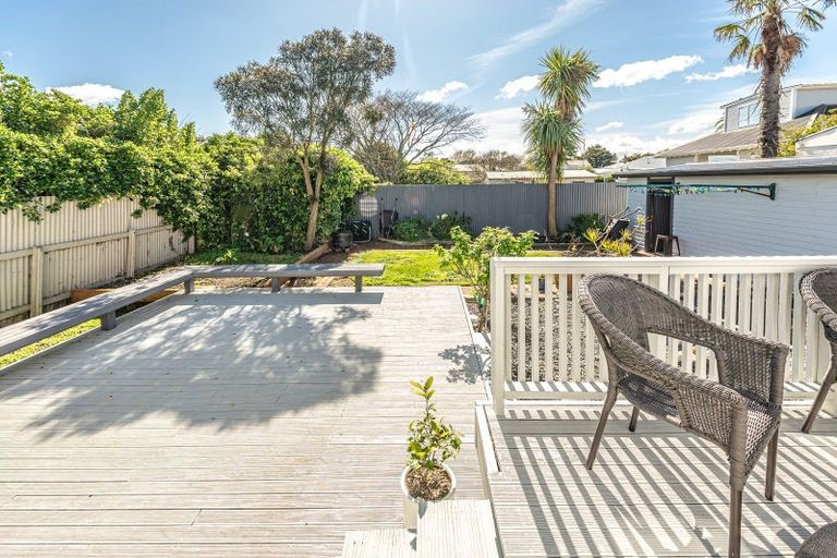 Photo of property in 2 Gonville Avenue, Gonville, Whanganui, 4501