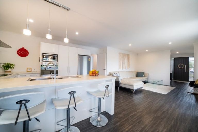 Photo of property in 32 Bob Carter Place, Welcome Bay, Tauranga, 3175