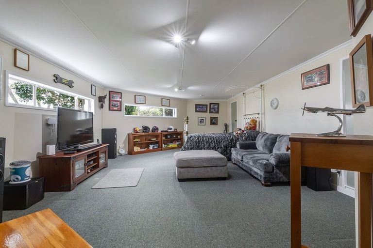 Photo of property in 23 Chilton Grove, Hokowhitu, Palmerston North, 4410