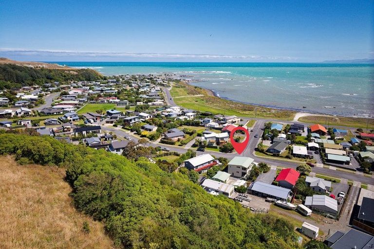 Photo of property in 36 Kotare Place, South Bay, Kaikoura, 7300
