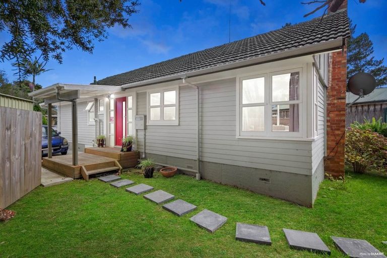 Photo of property in 60 Cobham Crescent, Kelston, Auckland, 0602