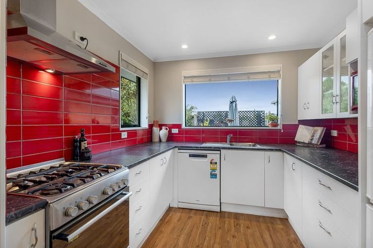 Photo of property in 17 Devon Crescent, Darfield, 7510