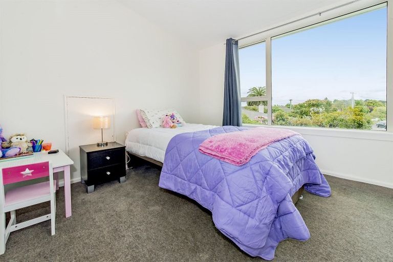 Photo of property in 10 Greta Place, Hoon Hay, Christchurch, 8025