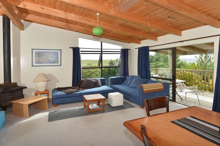 Photo of property in 19 Matakohe Place, Portland, Whangarei, 0178