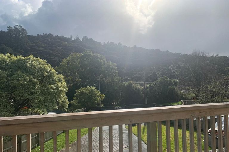 Photo of property in 156 Lynn Road, Bayview, Auckland, 0629