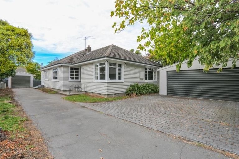 Photo of property in 48 Balgay Street, Upper Riccarton, Christchurch, 8041