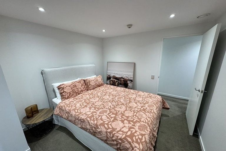 Photo of property in Piermont Apartments, 2b/82 Cable Street, Te Aro, Wellington, 6011