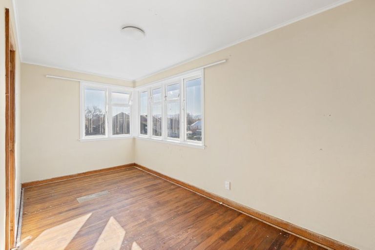 Photo of property in 8-10 Dix Crescent, Riversdale, Blenheim, 7201