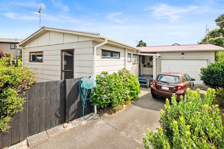Photo of property in 7 Taihiki Road, Clarks Beach, 2122