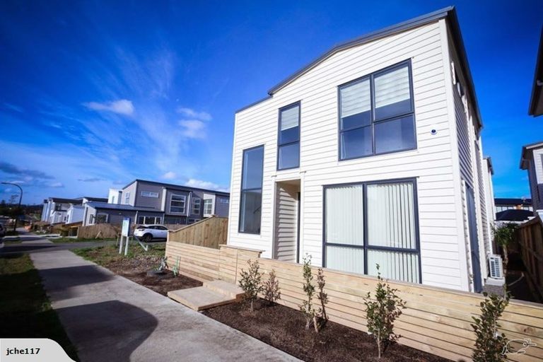 Photo of property in 23 Lockheed Street, Hobsonville, Auckland, 0618