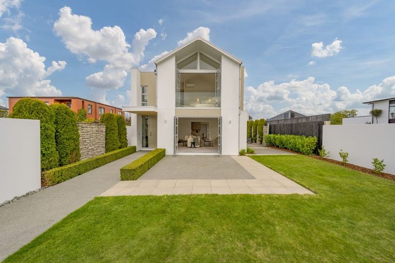 Photo of property in 72 Wai-iti Terrace, Bryndwr, Christchurch, 8052