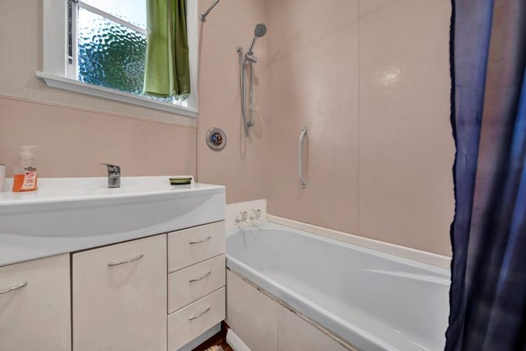 Photo of property in 3 Achilles Street, Stratford, 4332