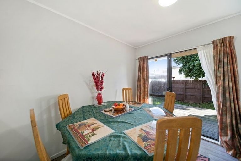 Photo of property in 6/19 Smiths Avenue, Papakura, 2110