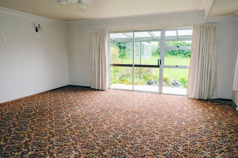 Photo of property in 22 Awamoa Road, Holmes Hill, Oamaru, 9401