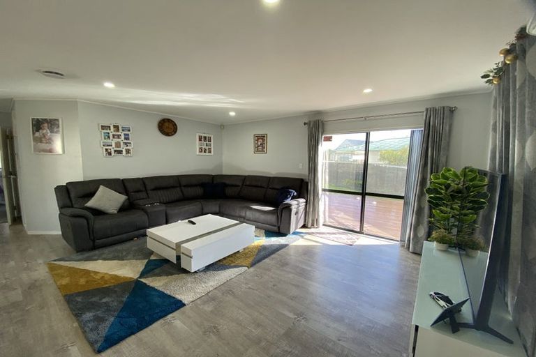 Photo of property in 13a Clarice Place, Takanini, 2112