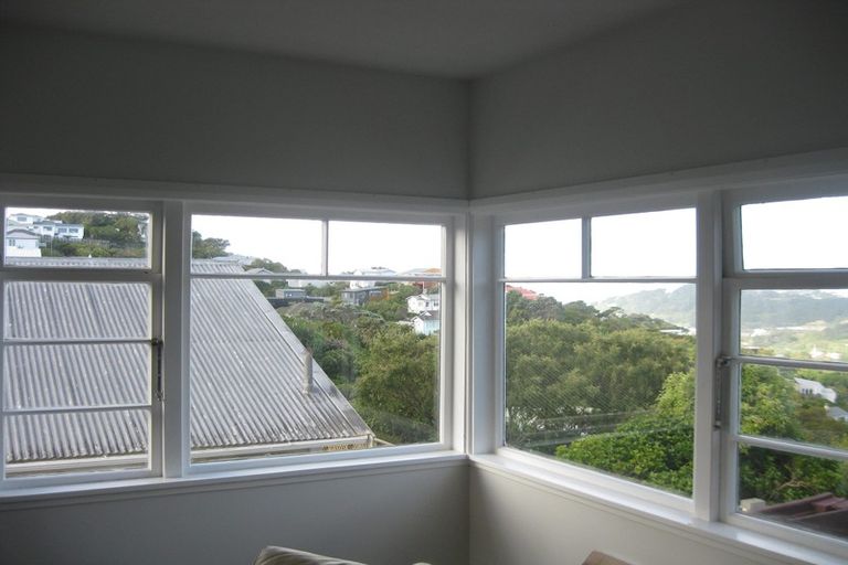 Photo of property in 57 Mills Road, Brooklyn, Wellington, 6021