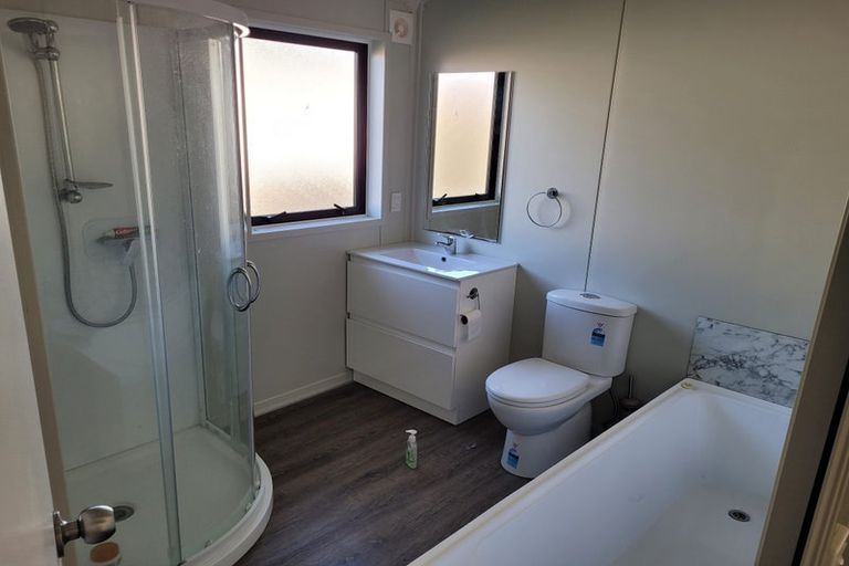 Photo of property in 12 Victory Place, Aramoho, Whanganui, 4500