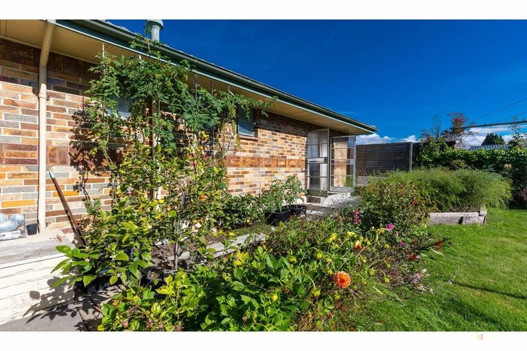 Photo of property in 2 Mill Road, Waimate, 7924