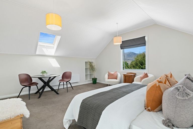 Photo of property in Butel Park, 22 Essex Avenue, Arrowtown, 9302