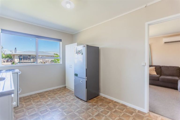 Photo of property in 16 Guildford Street, Tamatea, Napier, 4112