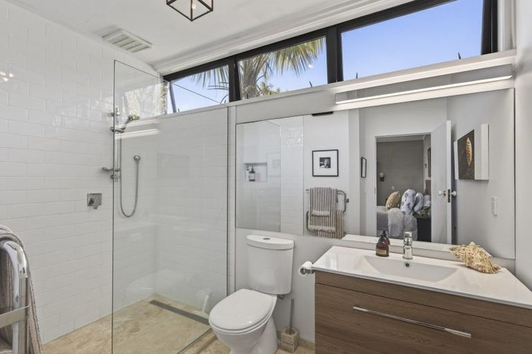 Photo of property in 27 Maranui Street, Welbourn, New Plymouth, 4310