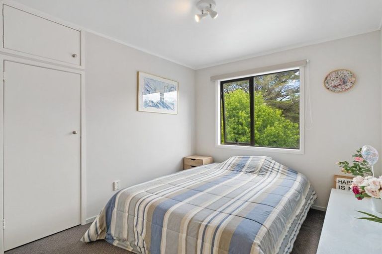 Photo of property in 16 Okura River Road, Okura, Albany, 0792