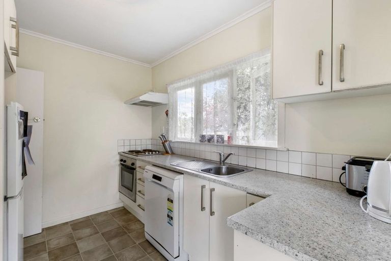 Photo of property in 3b Gazelle Avenue, Beach Haven, Auckland, 0626