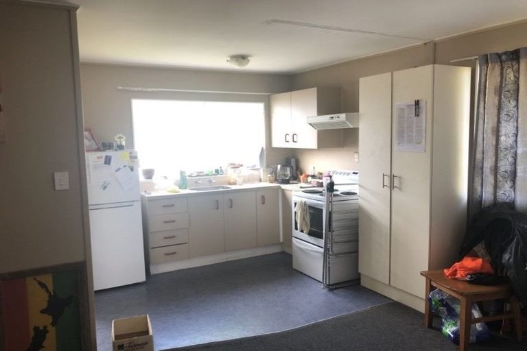 Photo of property in 1/5 Myna Place, Weymouth, Auckland, 2103