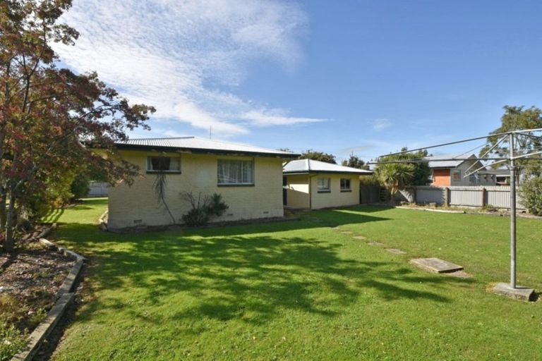 Photo of property in 12 Great North Road, Winton, 9720