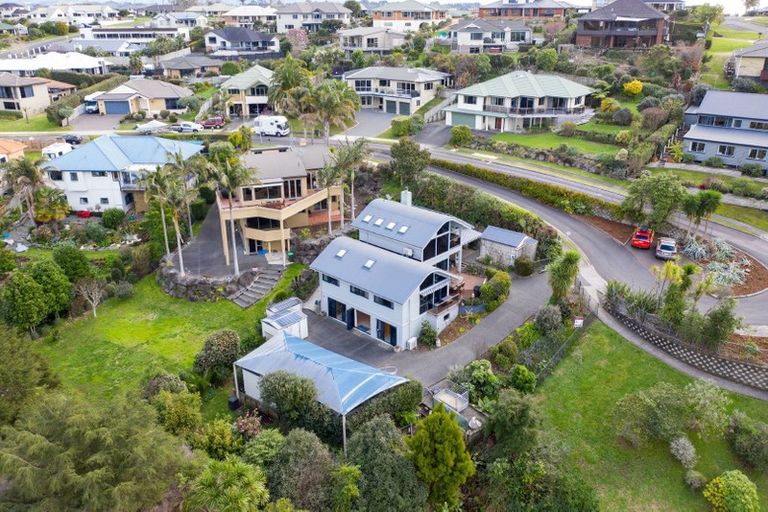 Photo of property in 28 Owen Place, Omokoroa, 3114