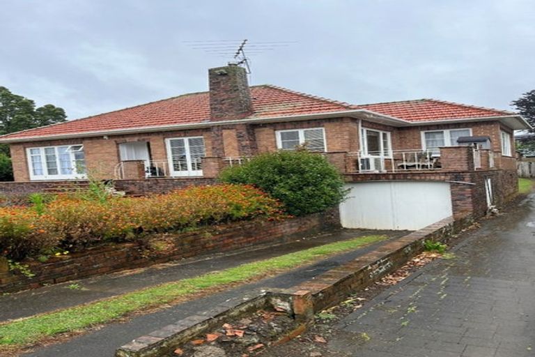 Photo of property in 142 Kolmar Road, Papatoetoe, Auckland, 2025