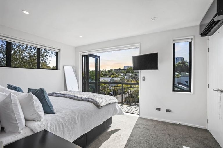 Photo of property in 46a Beresford Street Central, Freemans Bay, Auckland, 1011