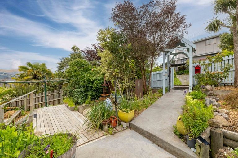 Photo of property in 46 Cornwall Road, Lyttelton, 8082