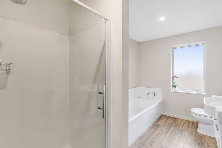 Photo of property in 30 Burnham School Road, Rolleston, 7614